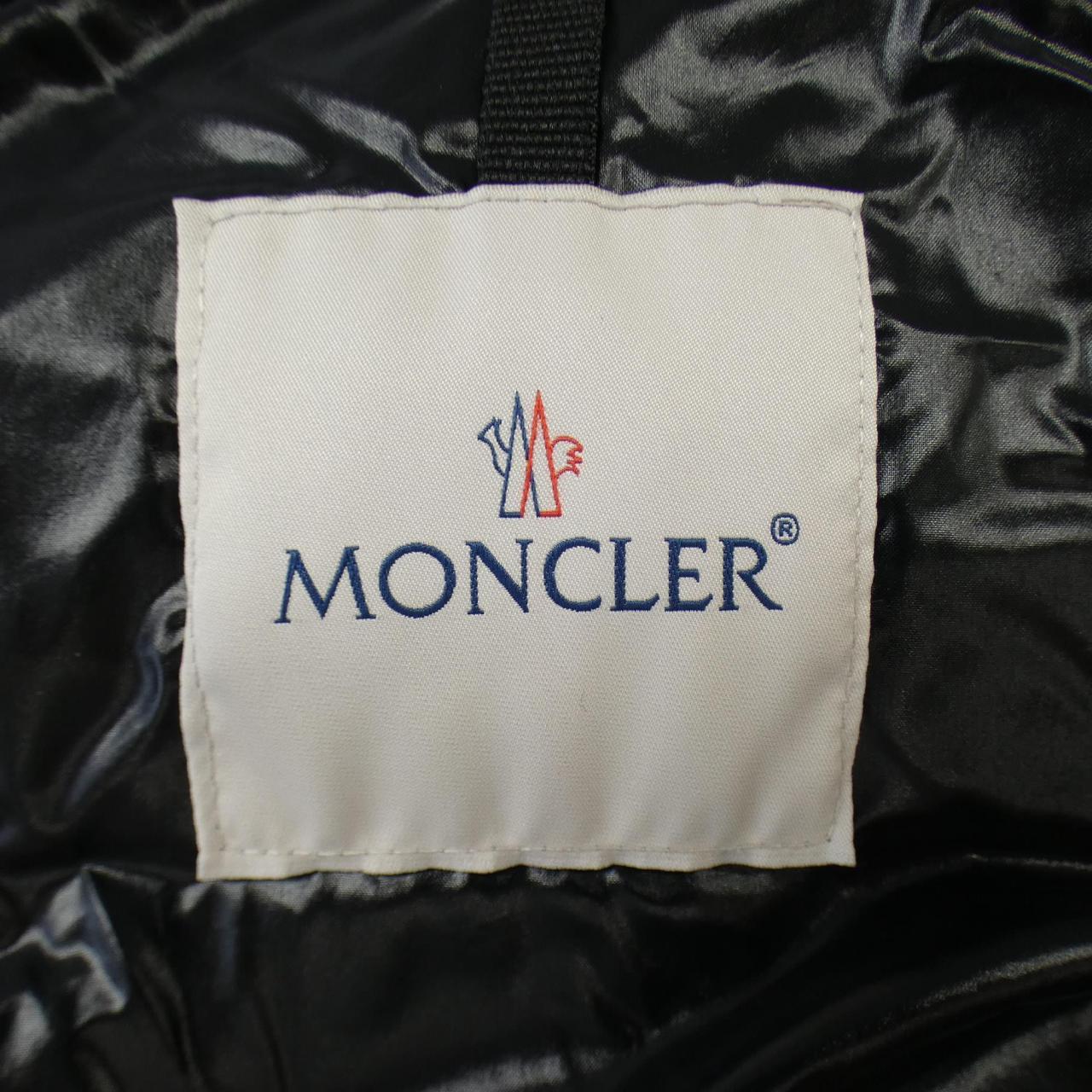 モンクレール MONCLER ダウンジャケット