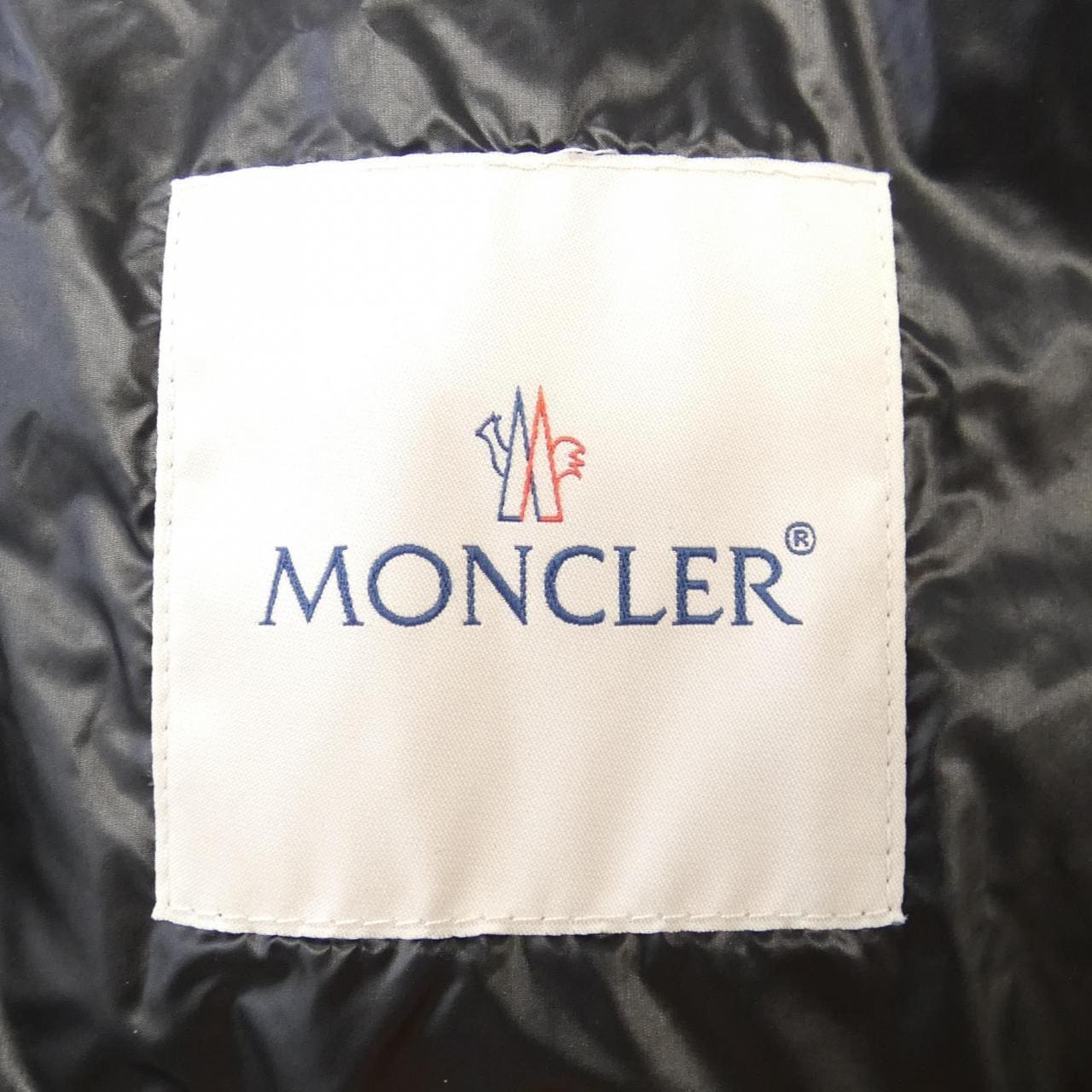 モンクレール MONCLER ダウンジャケット