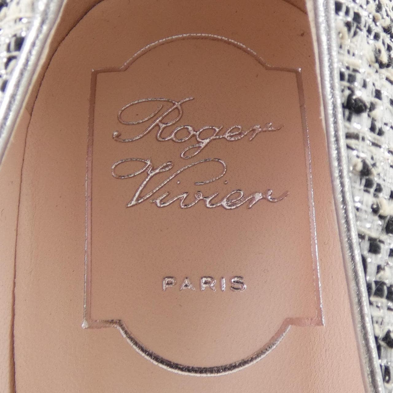 ロジェヴィヴィエ ROGER VIVIER パンプス