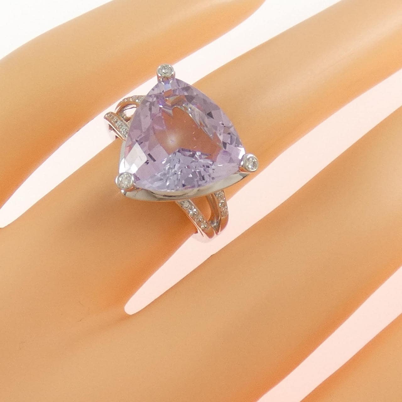 モーブッサン メ クラ ア トア リング