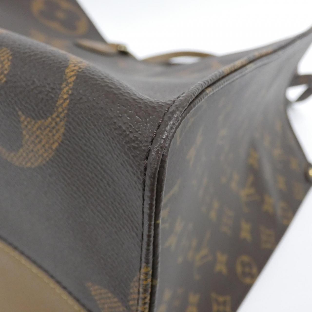 ルイヴィトン モノグラム ジャイアント オンザゴー GM M44576 バッグ