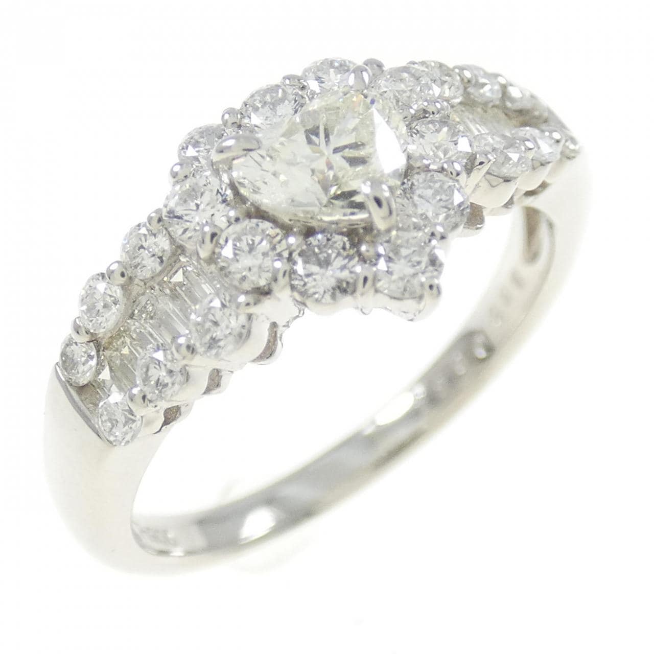 【新品】PT ハート ダイヤモンド リング 0.33CT