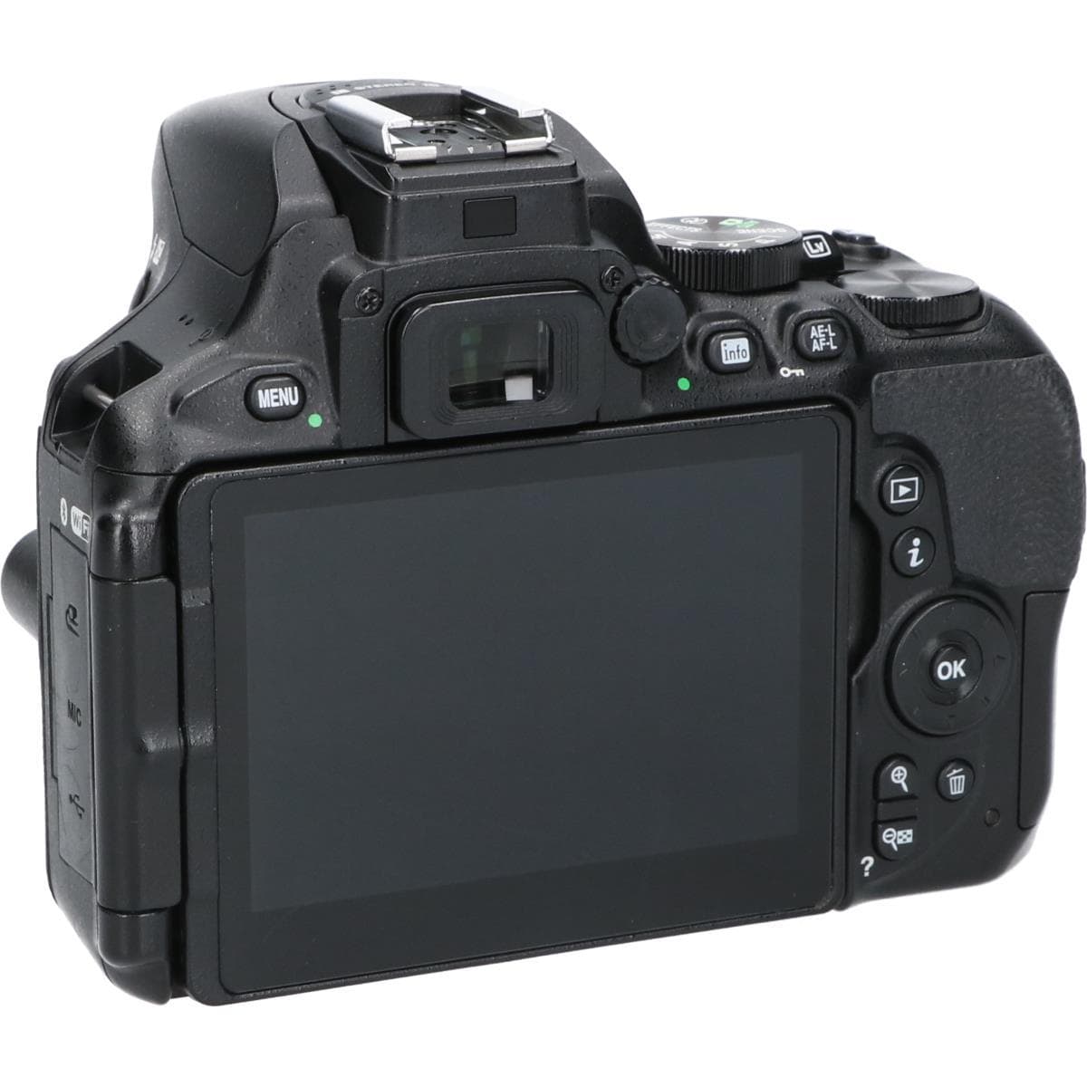 D5600