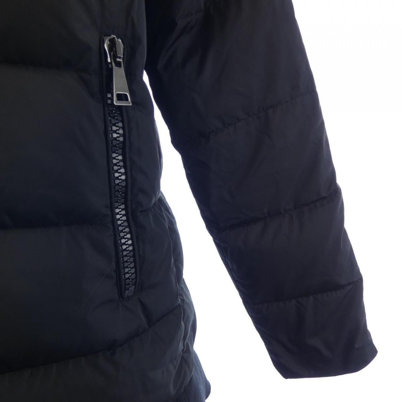 モンクレール MONCLER VIBURNUM ダウンコート