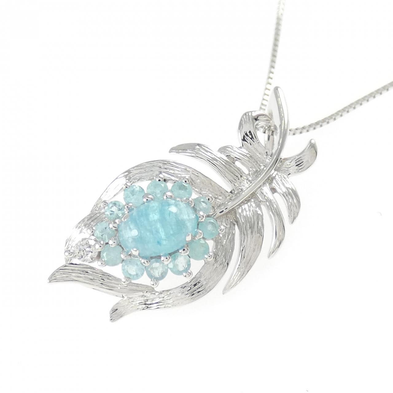 K18WG フェザー トルマリン ネックレス 0.60CT