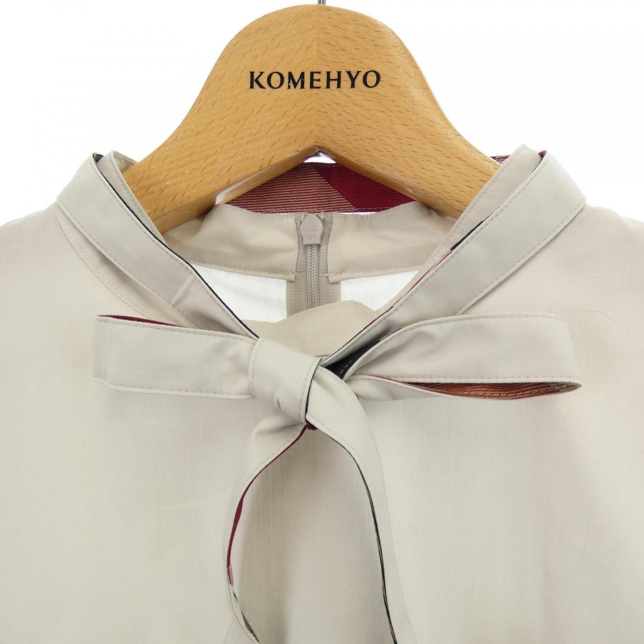 ブルーレーベルクレストブリッジ BLUE LABEL CRESTBRIDGE トップス