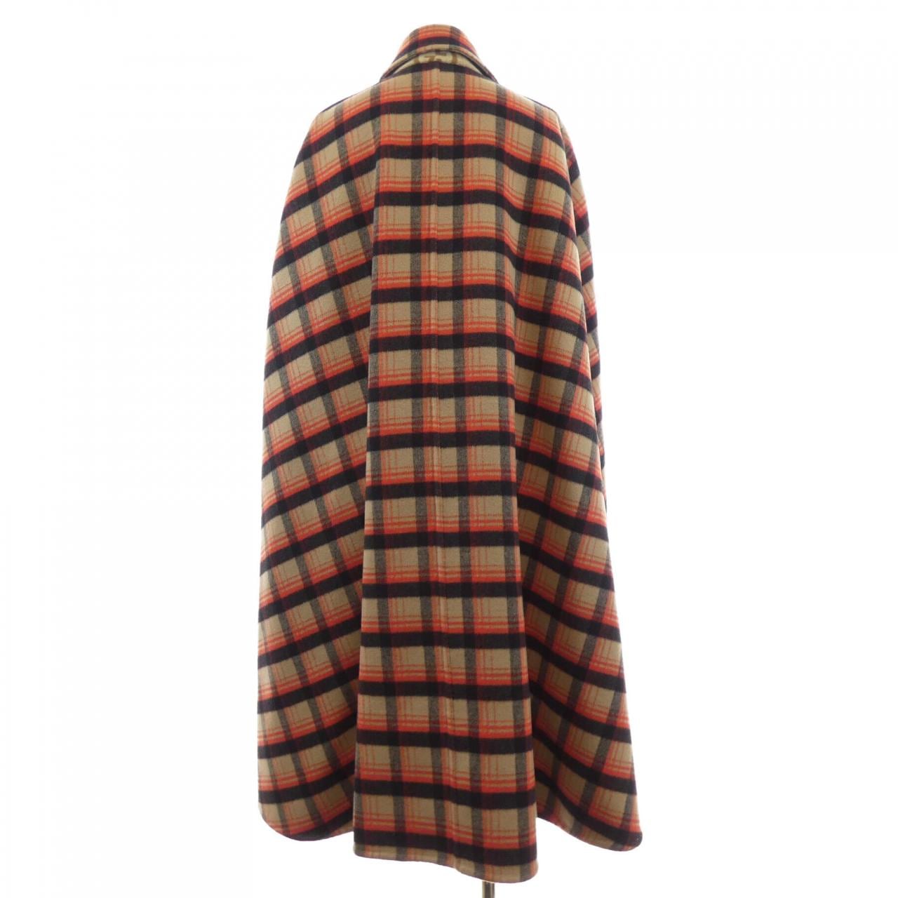 グッチ GUCCI 695127 ZAIT6 ケープ