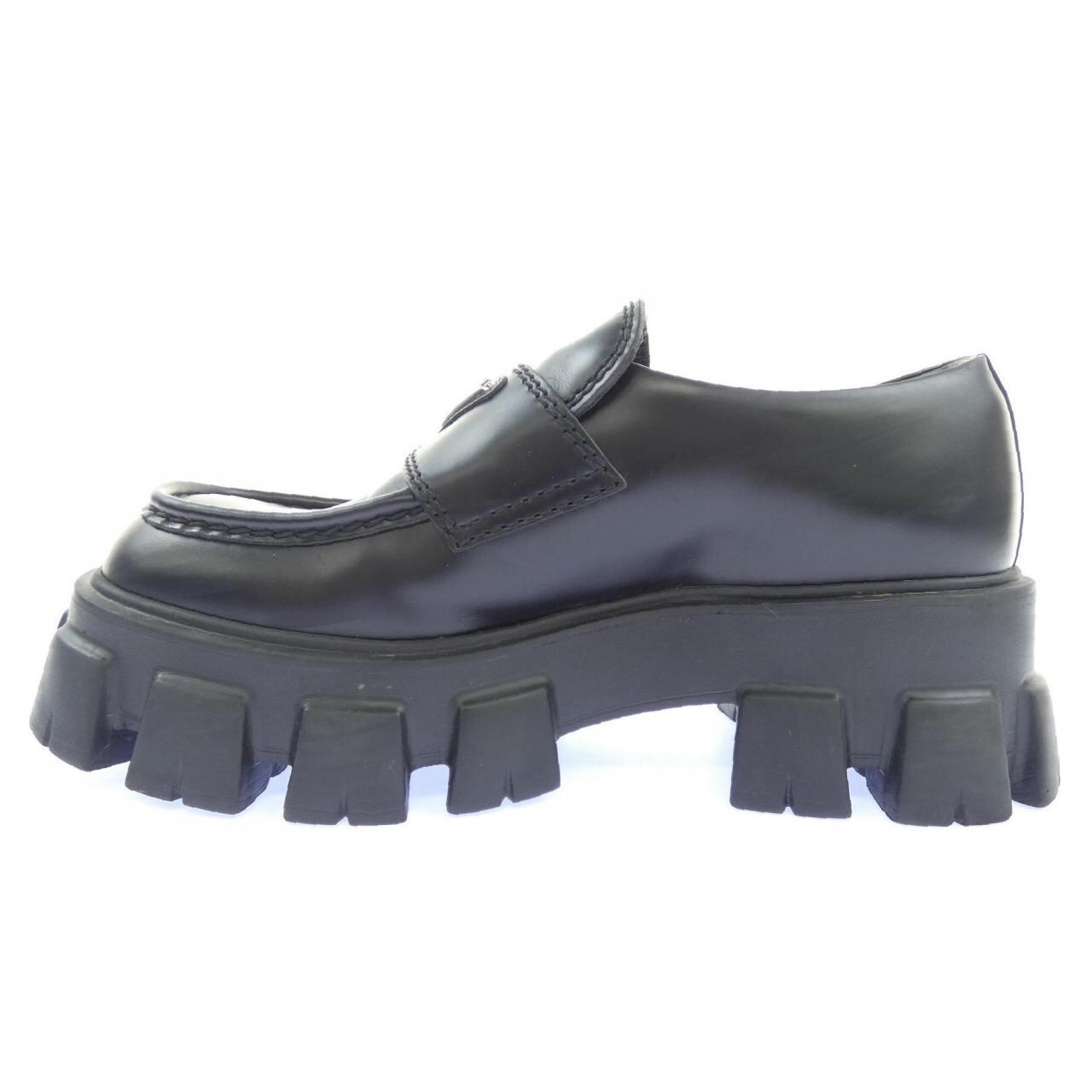 プラダ PRADA モノリスブラッシュドレザーローファー 2DE129 シューズ