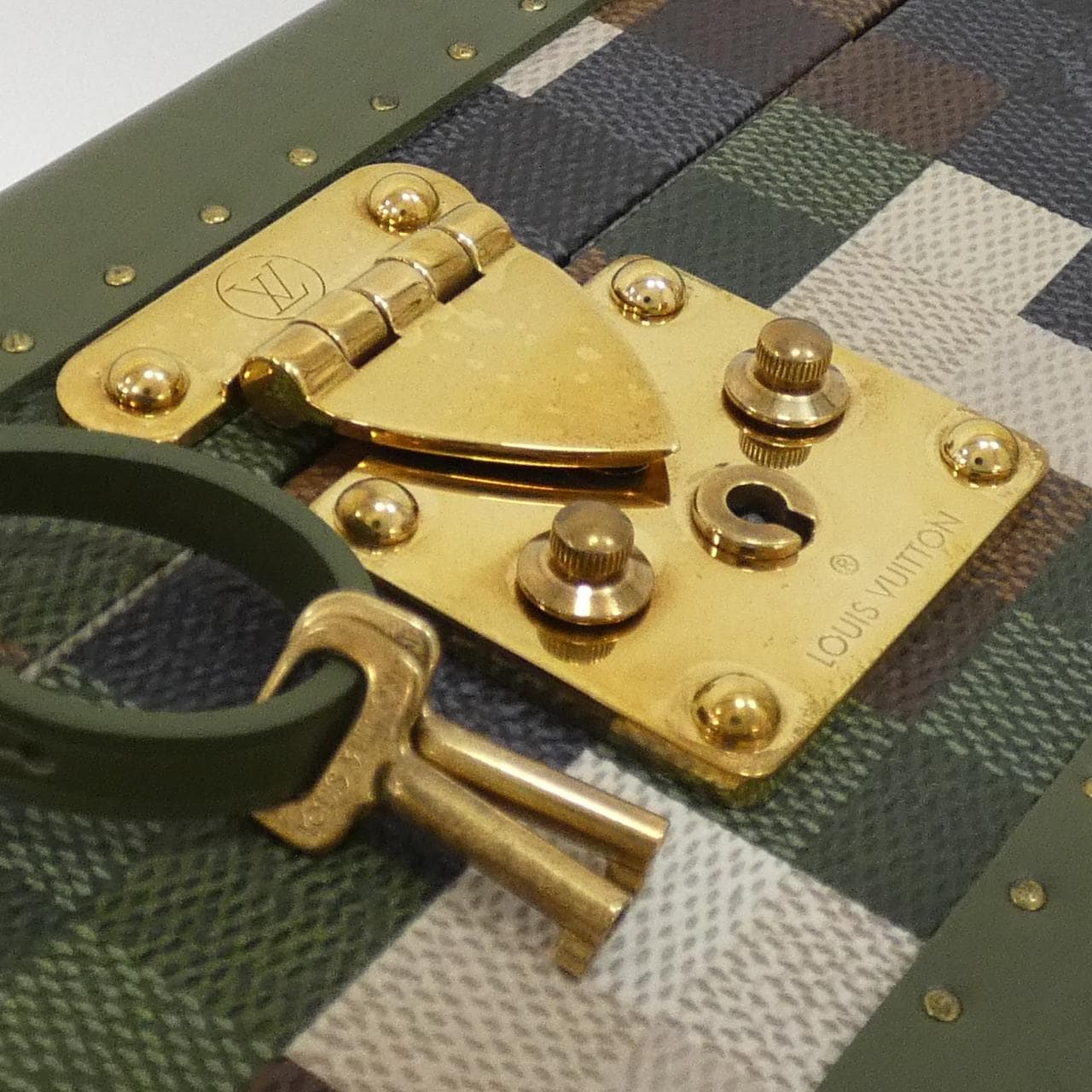 ルイヴィトン ダモフラージュ コフレ 8 モントル M10376 ウォッチケース