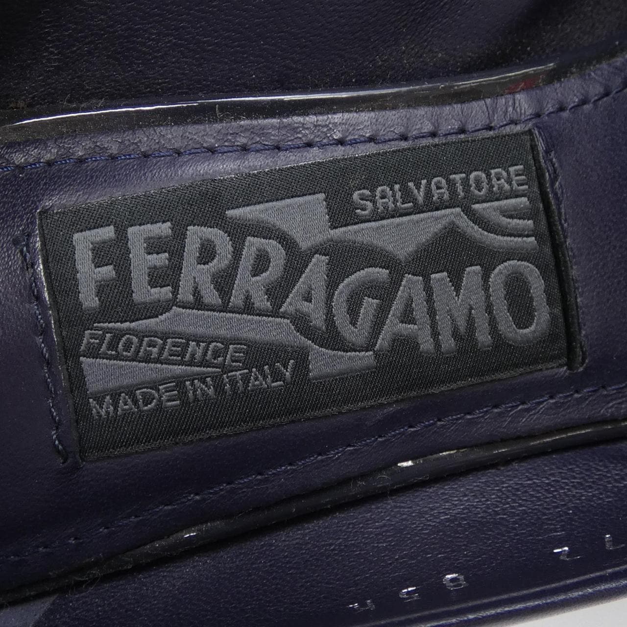 フェラガモ FERRAGAMO パンプス