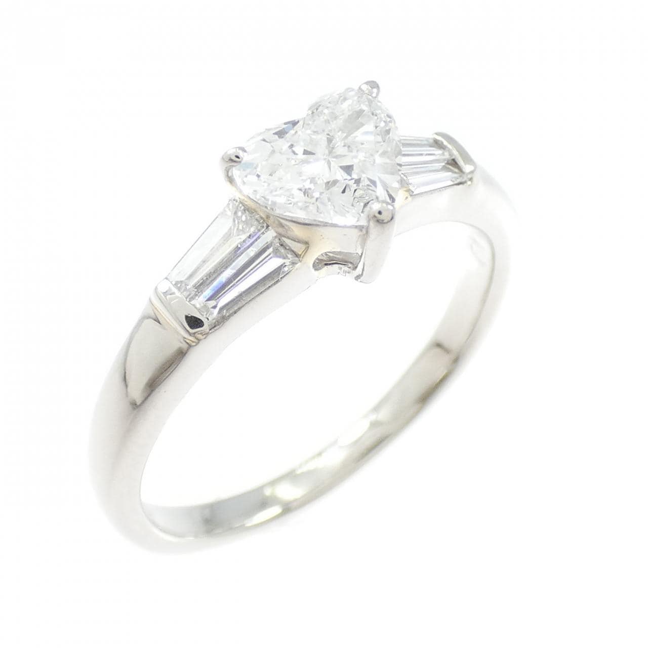 PT900 ダイヤモンド リング 0.573CT E SI1 ハートシェイプ