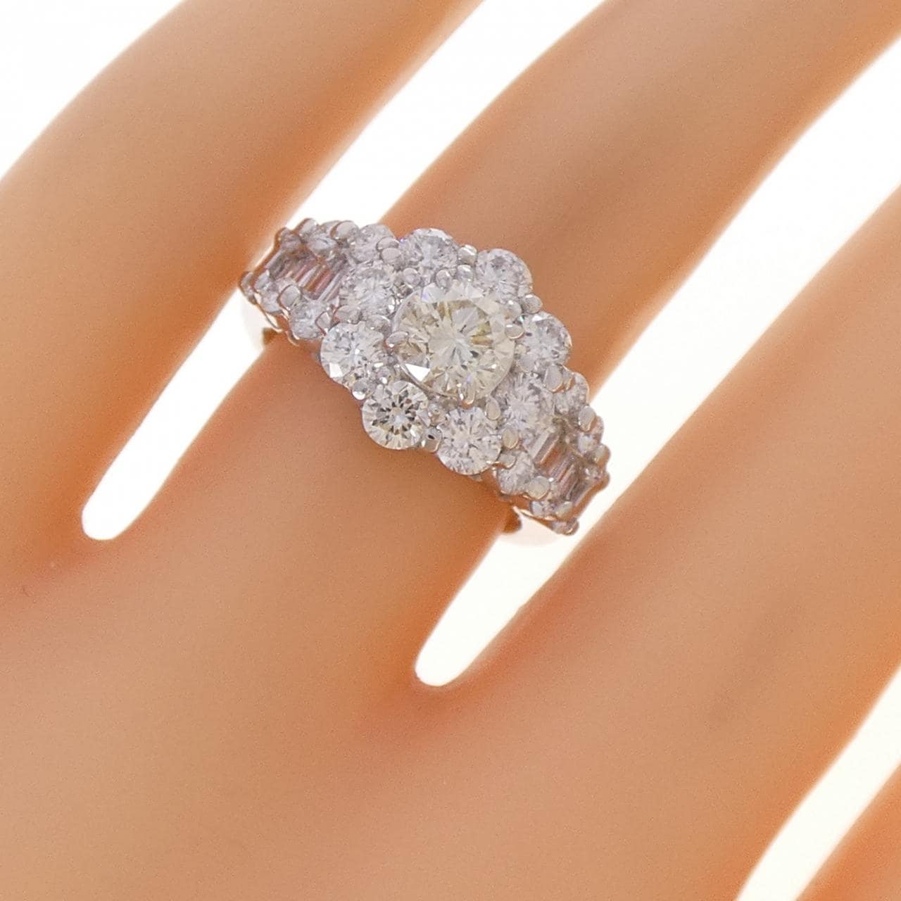 PT900 ダイヤモンド リング 0.711CT