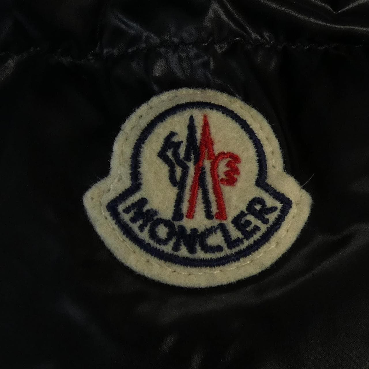 モンクレール MONCLER SERITTE ダウンジャケット