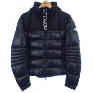 モンクレール MONCLER ダウンジャケット