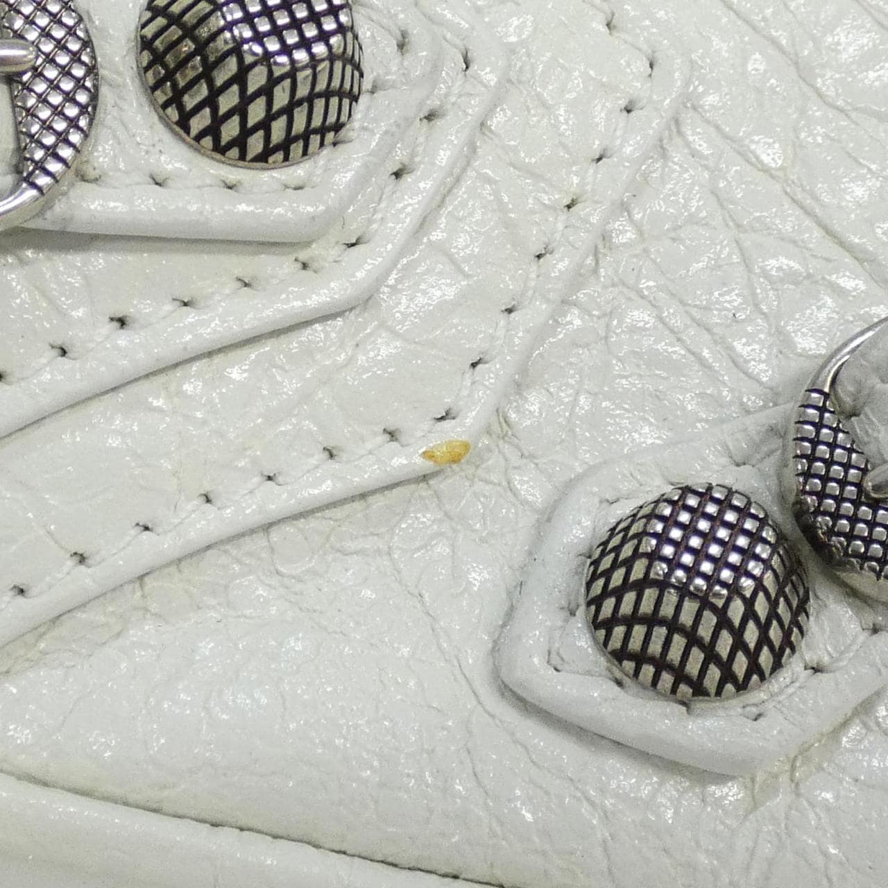 バレンシアガ  ル カゴール ハート ミニ バッグ 722781 1VG9Y ショルダーバッグ