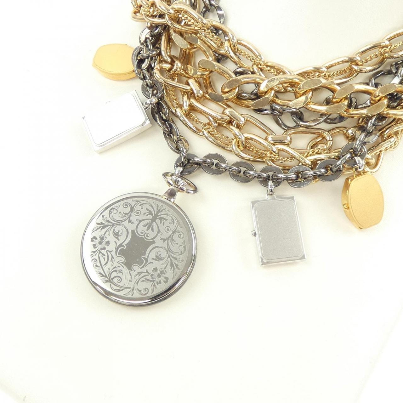 ドルチェアンドガッバーナ DOLCE&GABBANA NECKLACE