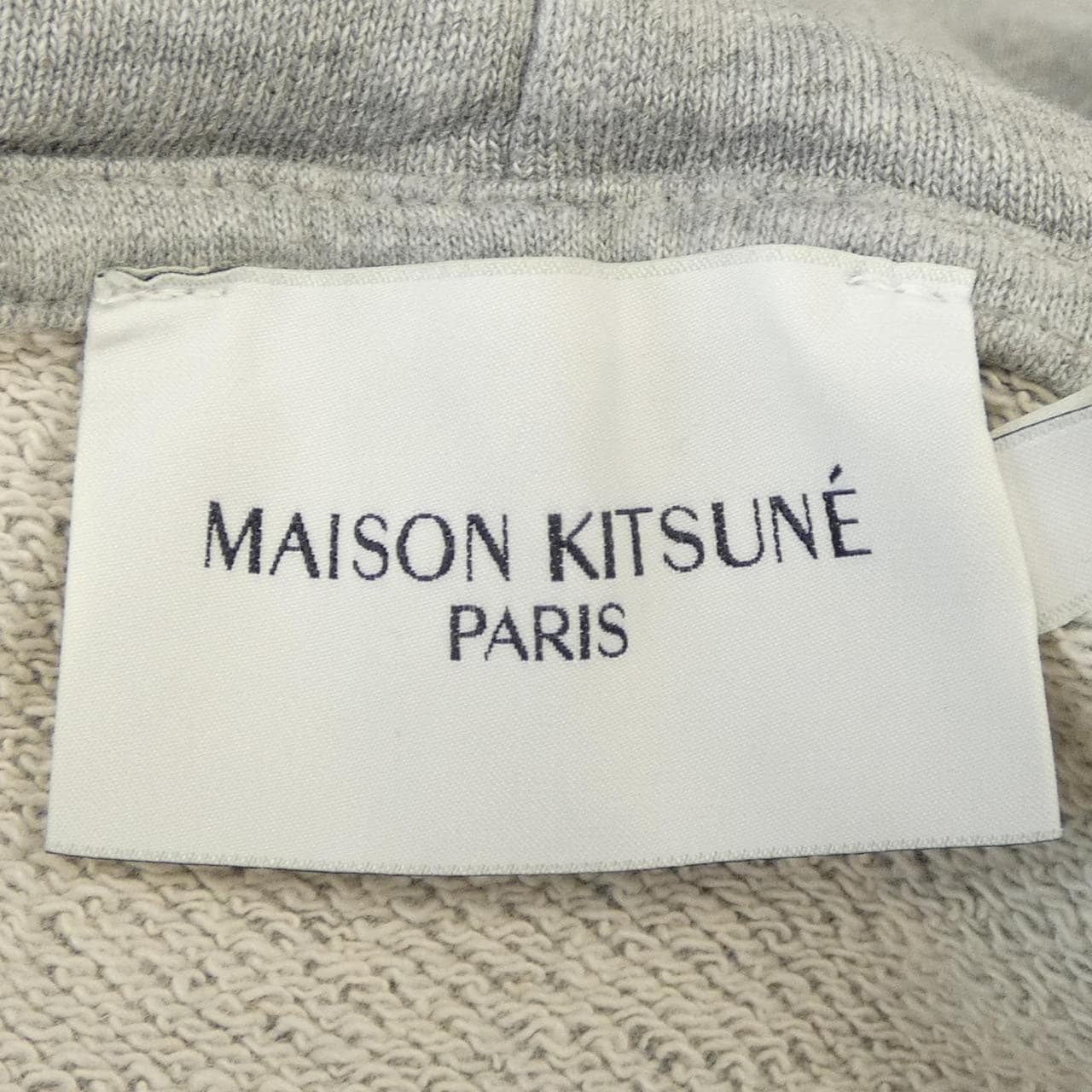 メゾンキツネ MAISON KITSUNE IU00353KM0001 パーカー