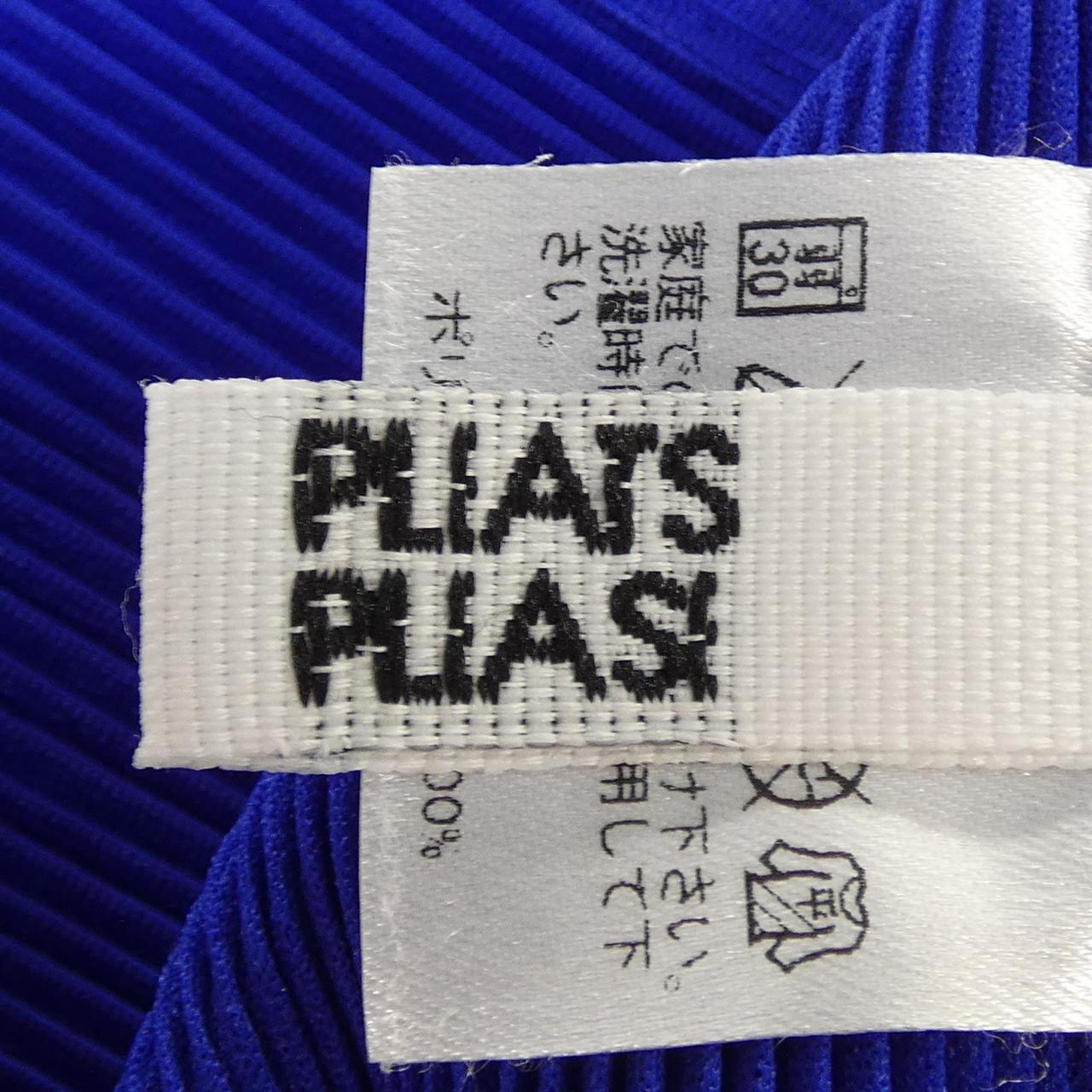 プリーツプリーズ PLEATS PLEASE トップス