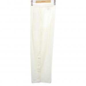 ユキコ･ハナイ YUKIKO HANAI パンツ