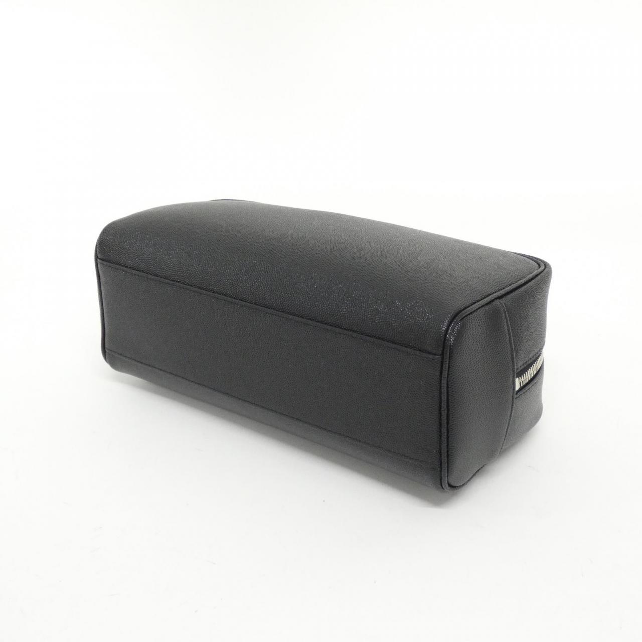 【未使用品】サンローラン 609347 1GF0N バッグ