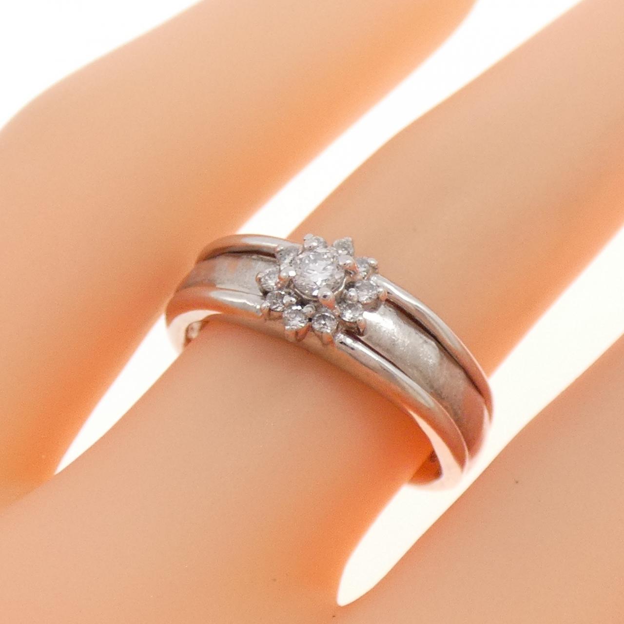 PT900 Flower Diamond Ring 0.15CT