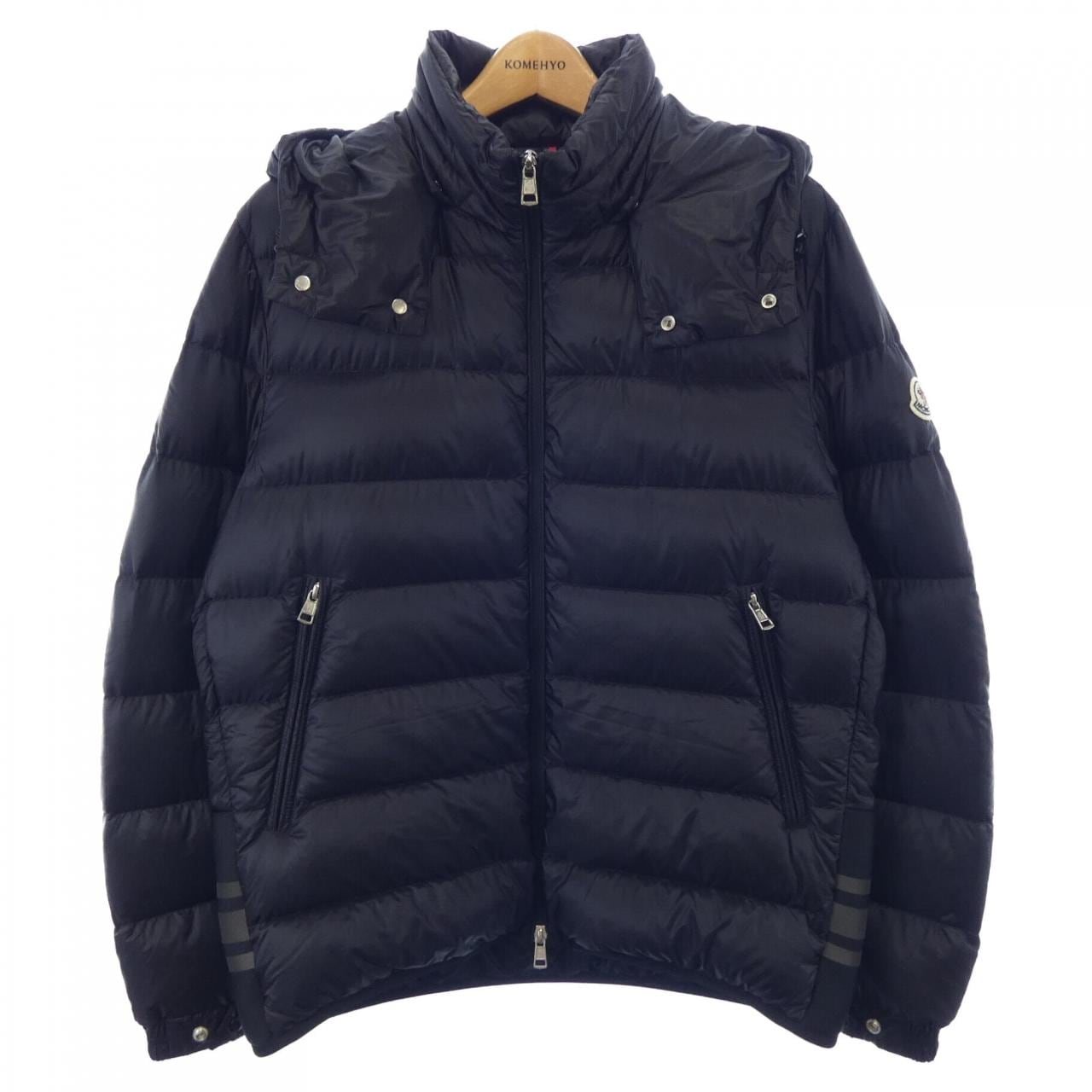 モンクレール MONCLER ダウンジャケット
