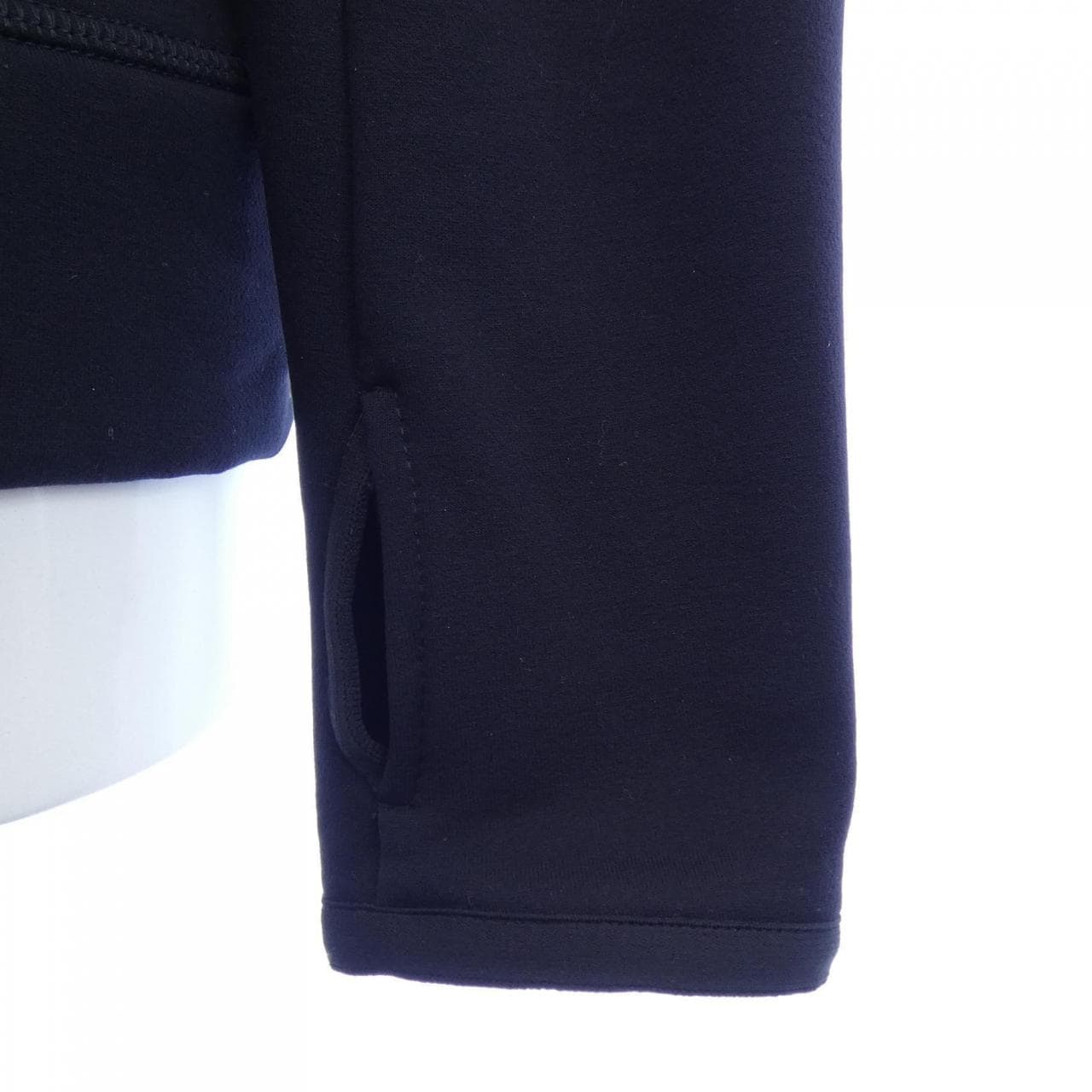 モンクレールグルノーブル MONCLER GRENOBLE 20978G00032 ダウンジャケット