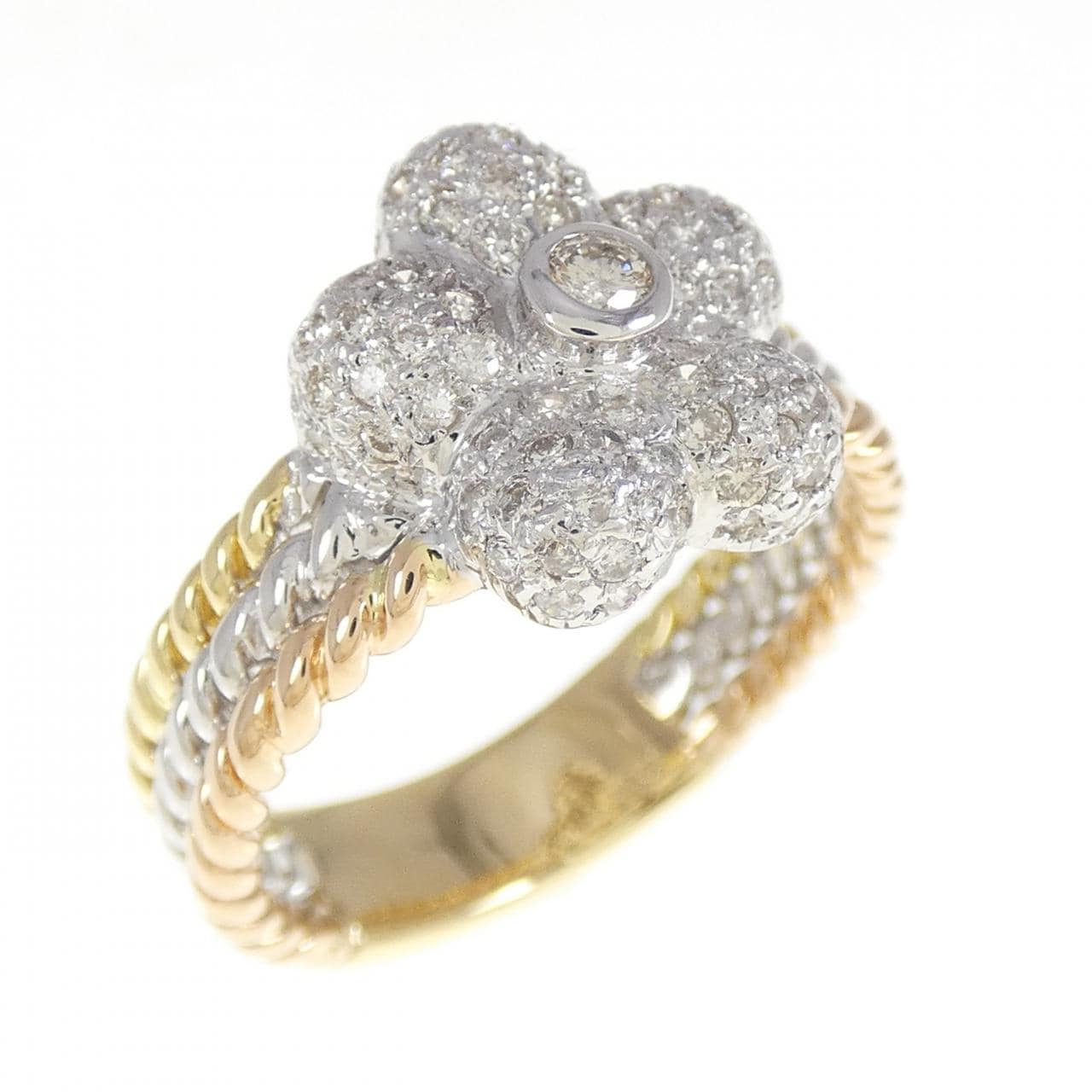 K18 three-color flower Diamond ring 0.56CT