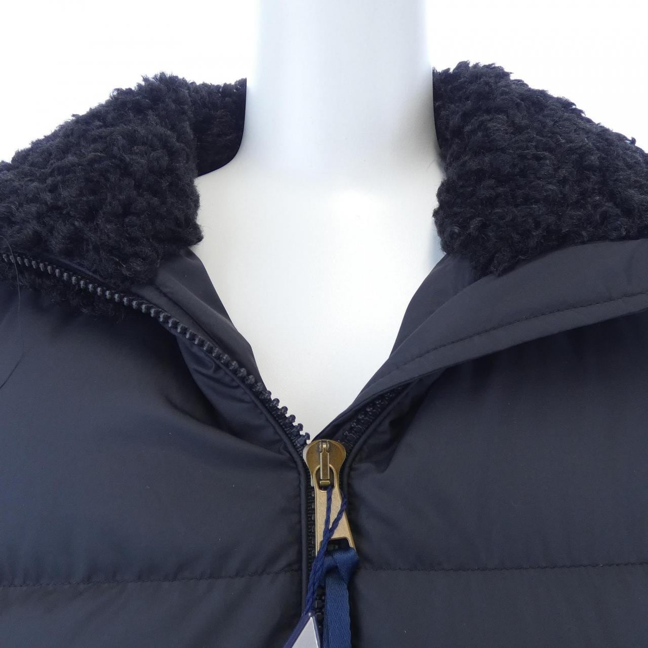 【新品】モンクレール MONCLER ESNAIE ダウンジャケット