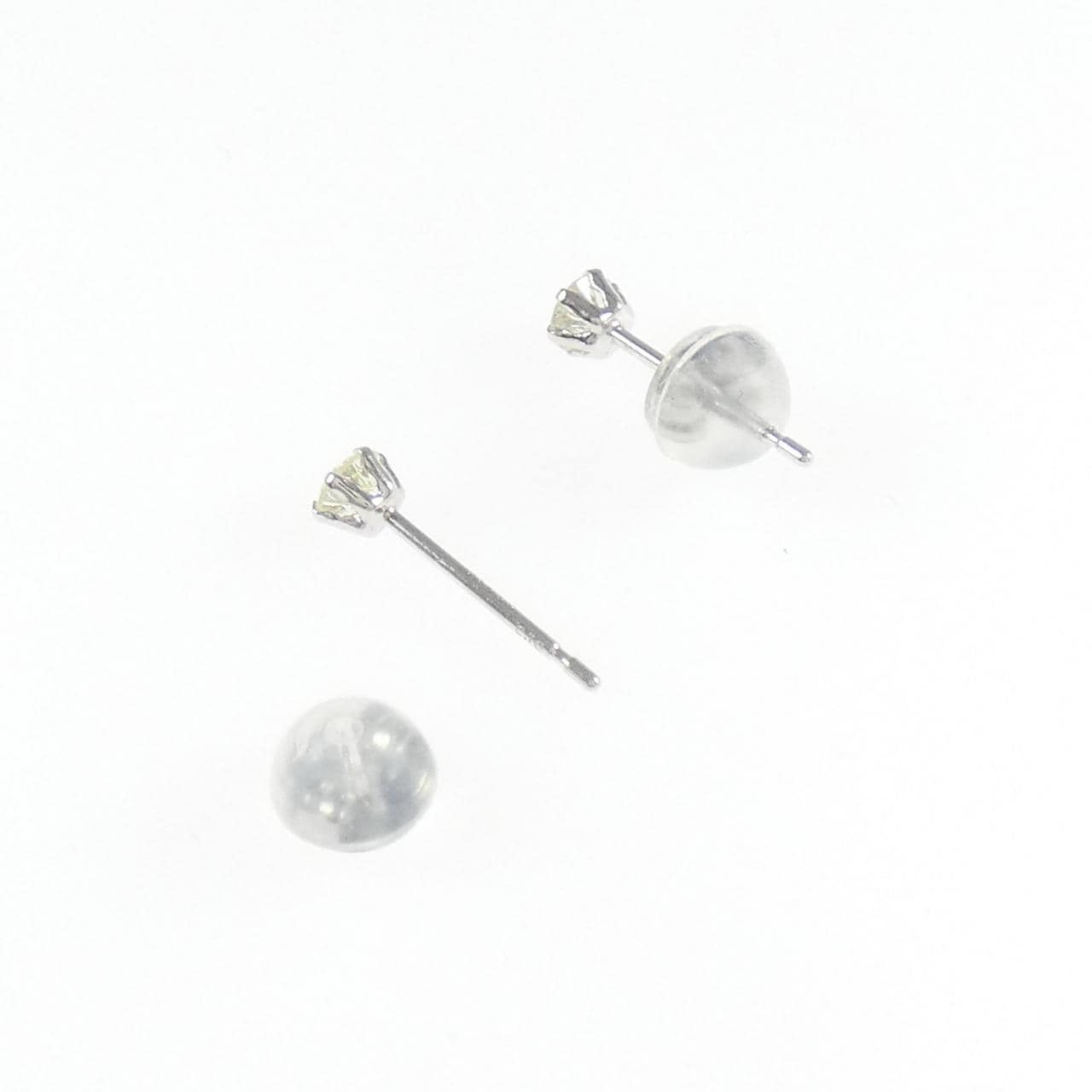 PT900 ソリティア ダイヤモンド ピアス 0.20CT