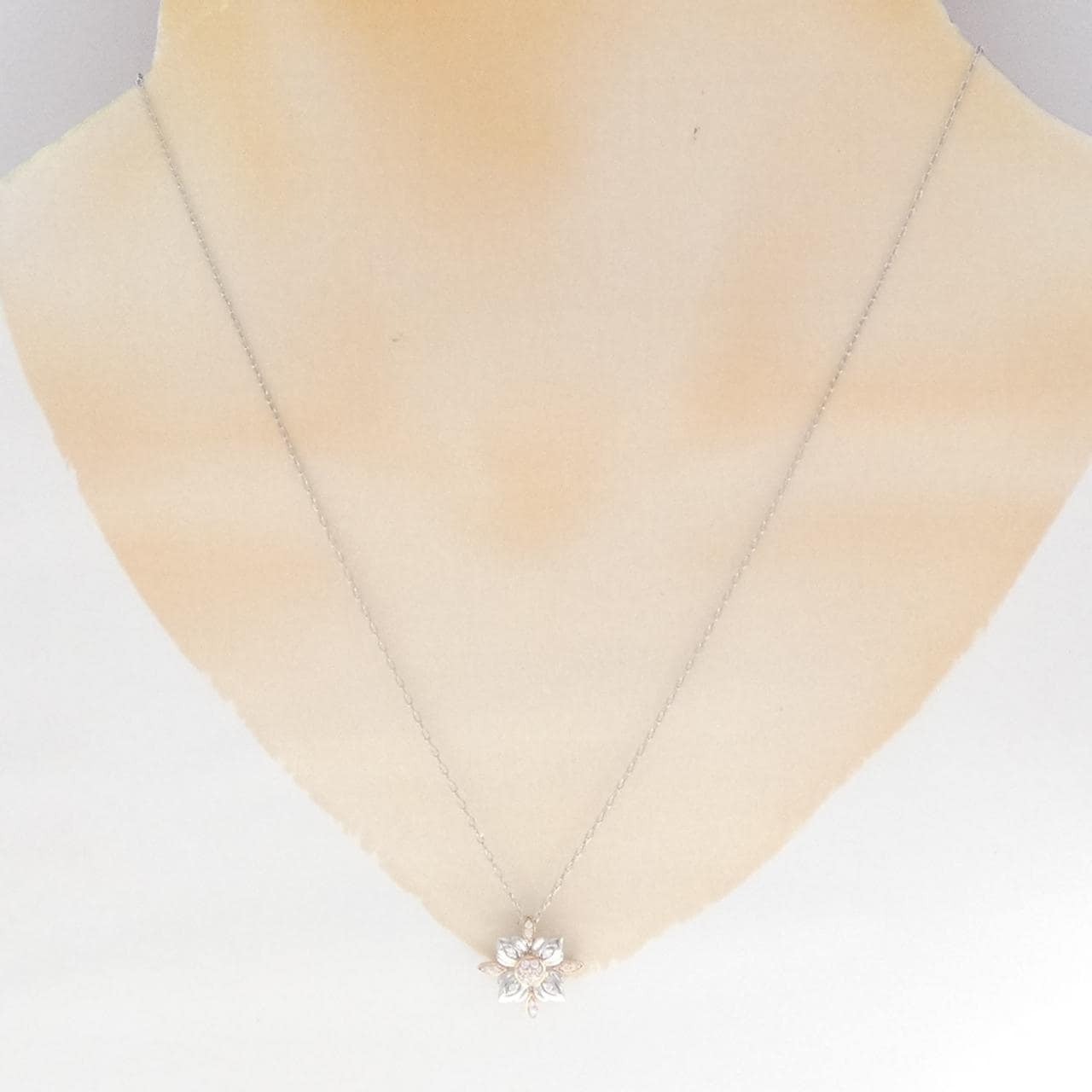 ジーエスティービー ダイヤモンド ネックレス 0.09CT