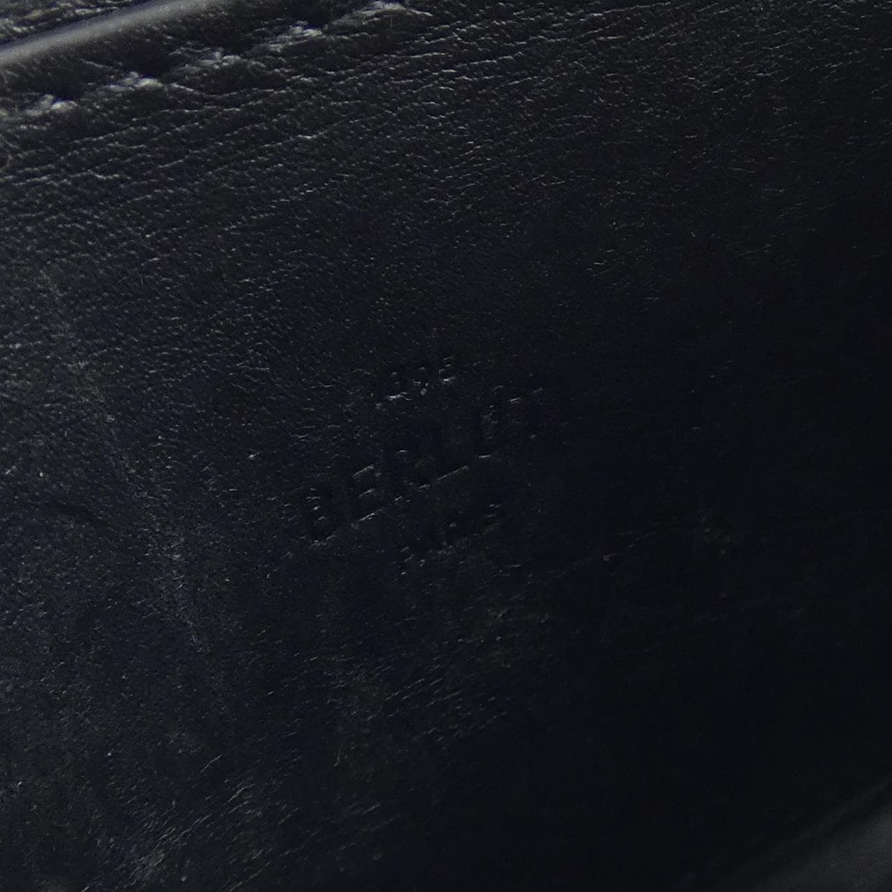 ベルルッティ Berluti ワパスクリットレザージップ付き COIN CASE