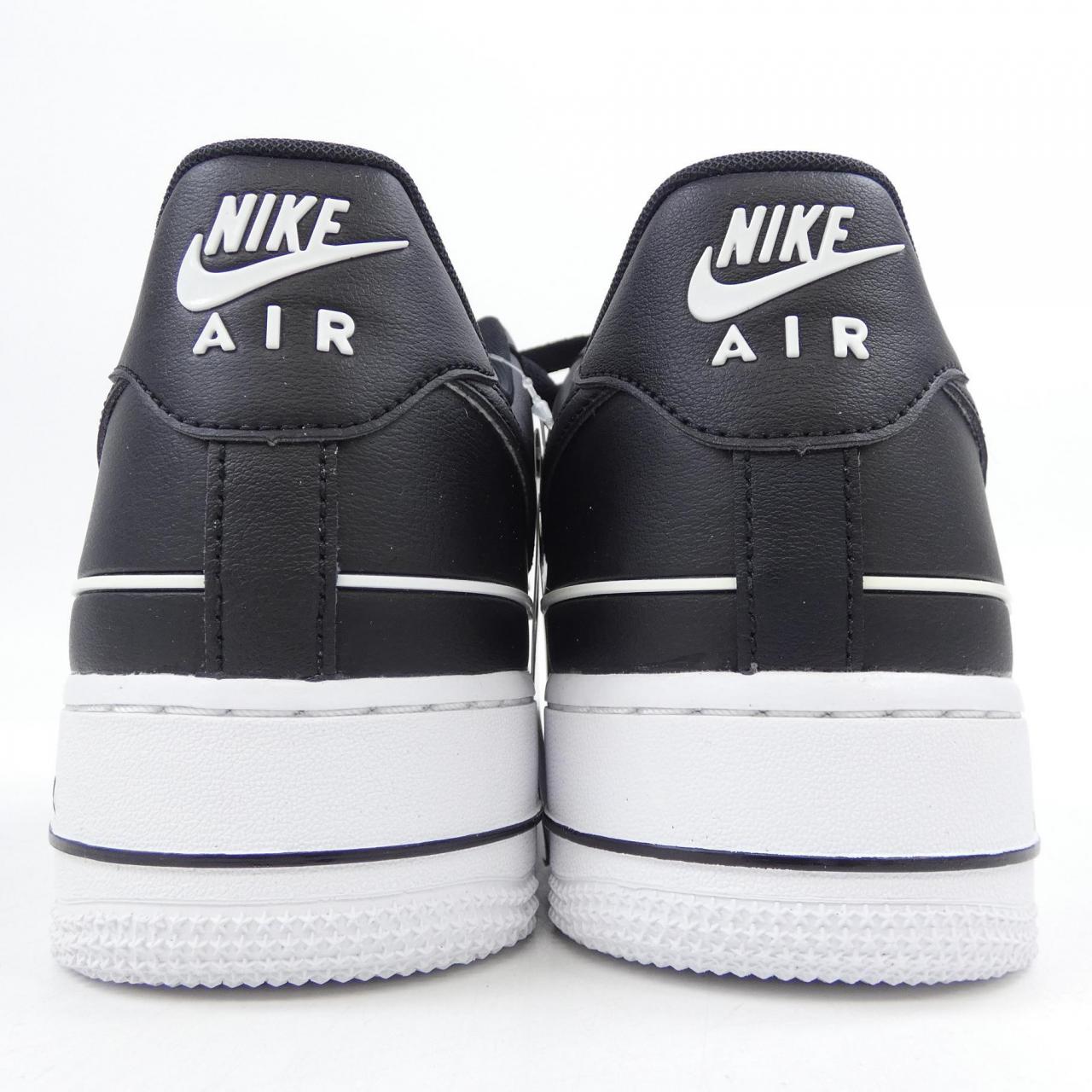 ナイキ NIKE CJ1379-001 スニーカー