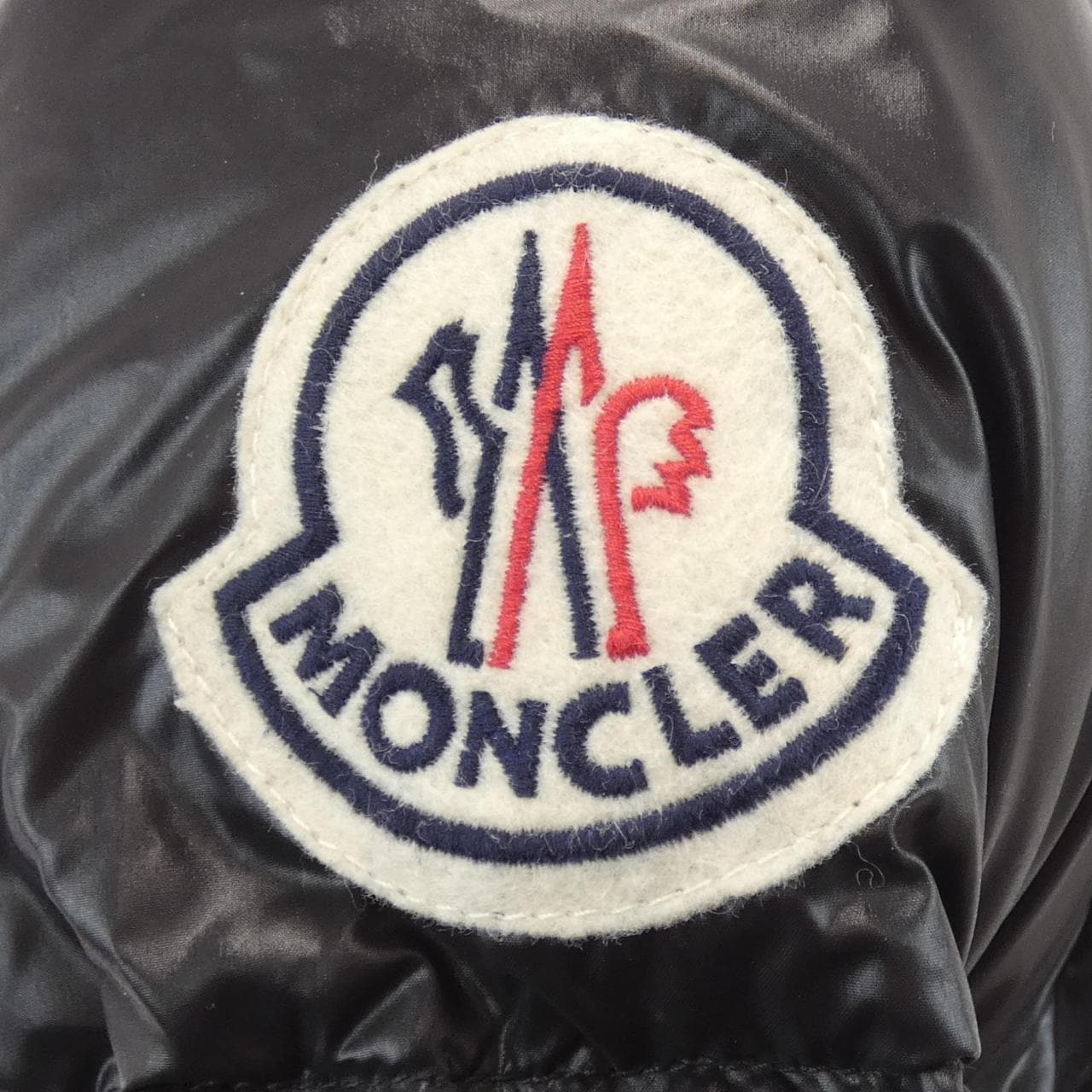 モンクレール MONCLER 41310/50 ダウンジャケット