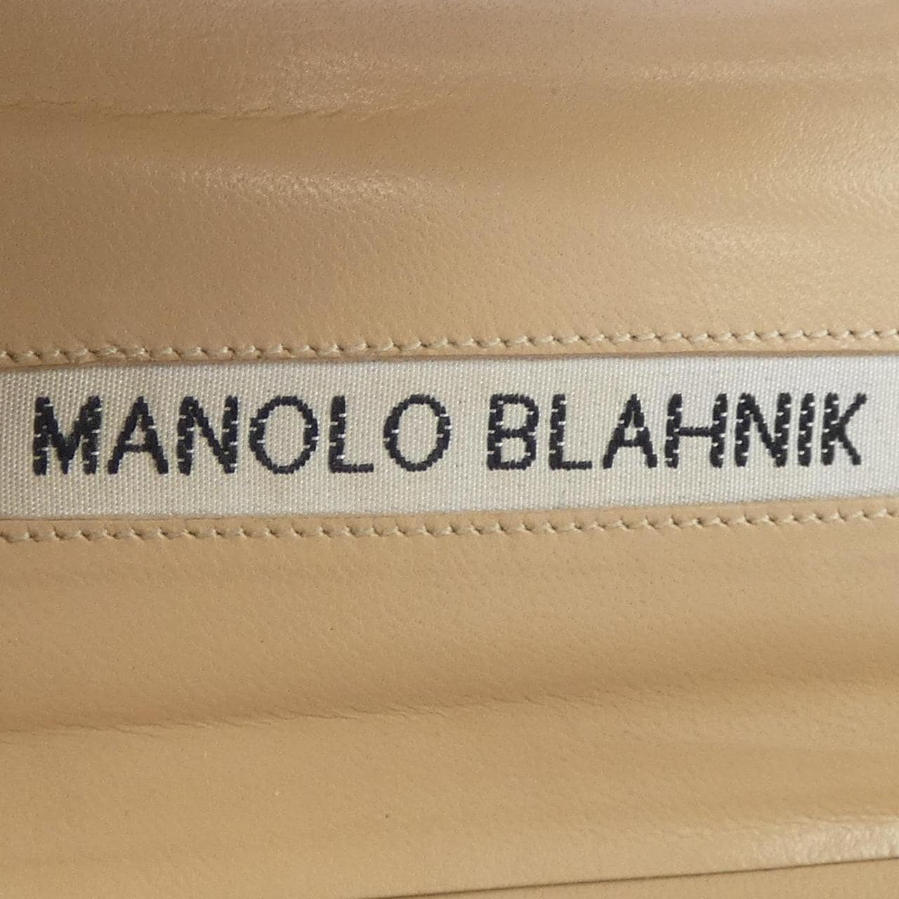 マノロブラニク MANOLO BLAHNIK HANGISIFLAT サテン フラットシューズ