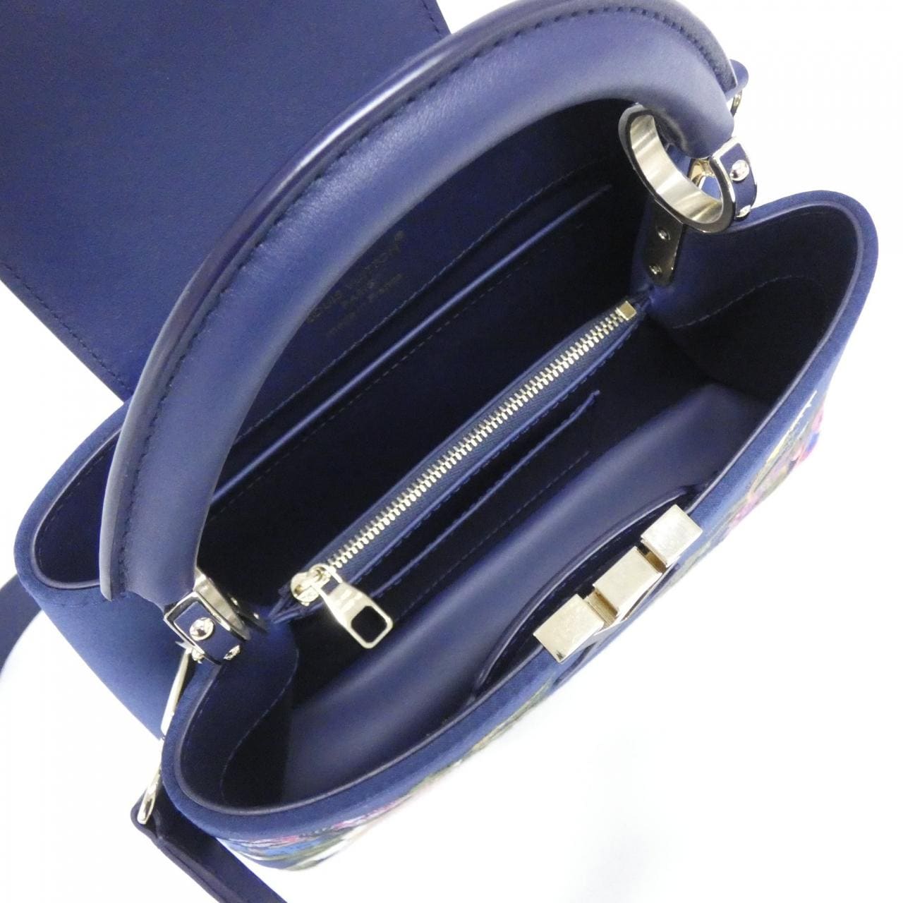 ルイヴィトン カプシーヌBB M28808 バッグ