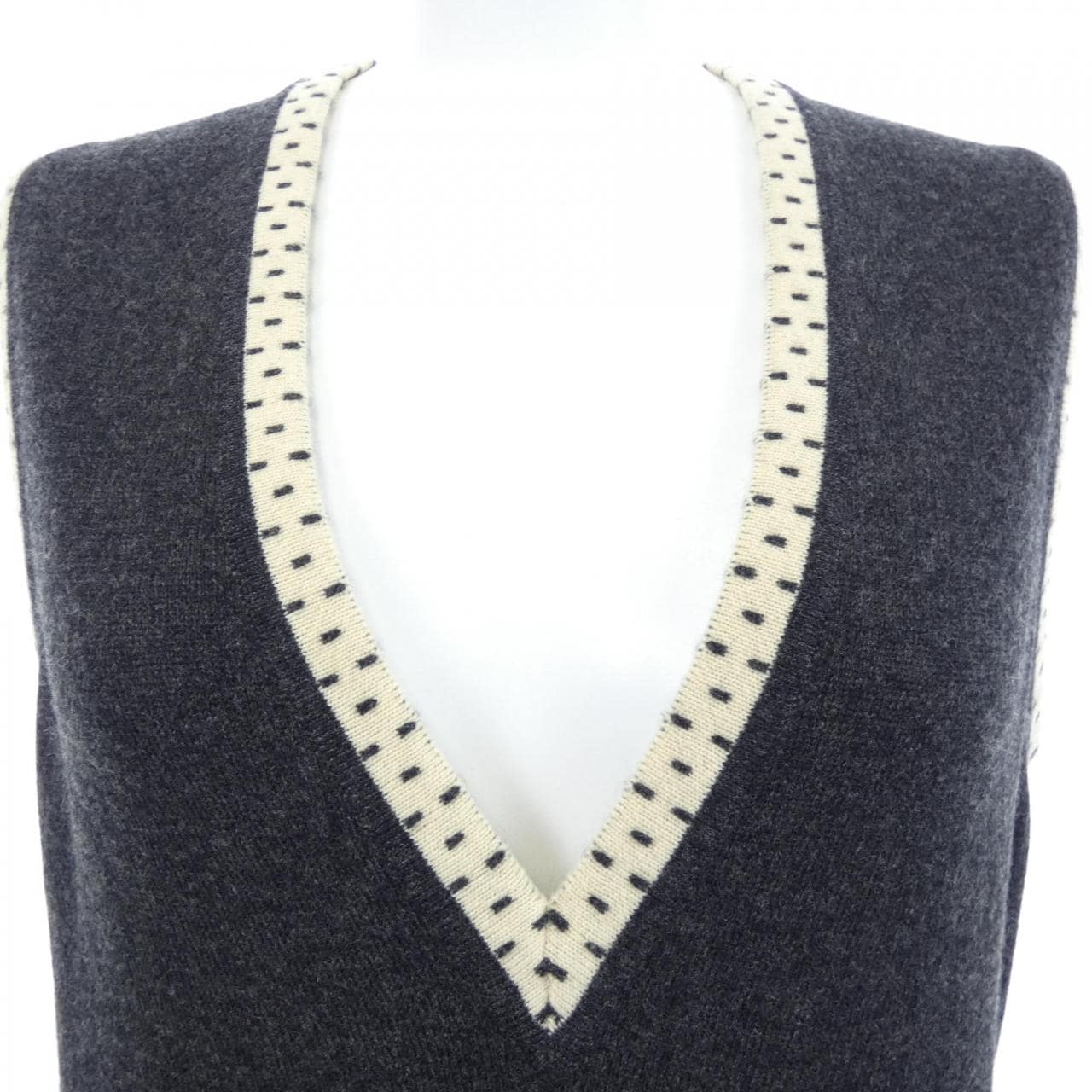 【ヴィンテージ】シャネル CHANEL P24417W03386 04A ニット