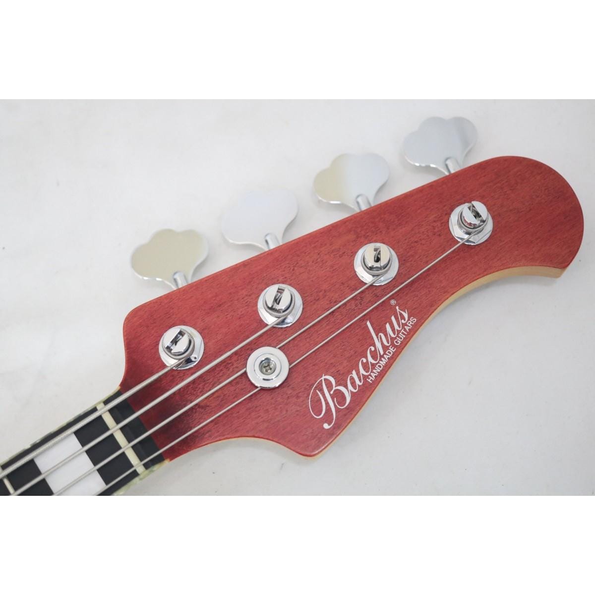 ＢＡＣＣＨＵＳ　　ＷＯＯＤＬＩＮＥ　ＡＳＨ　４／Ｅ