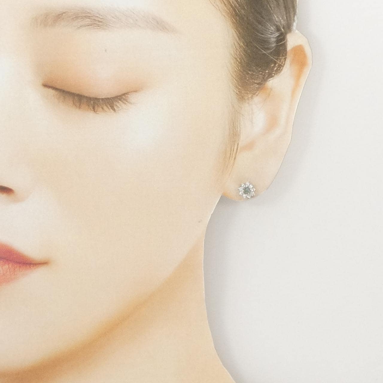 PT900 アレキサンドライトキャッツアイ ピアス