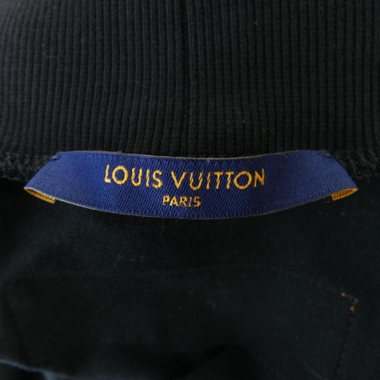 LOUIS VUITTON上衣