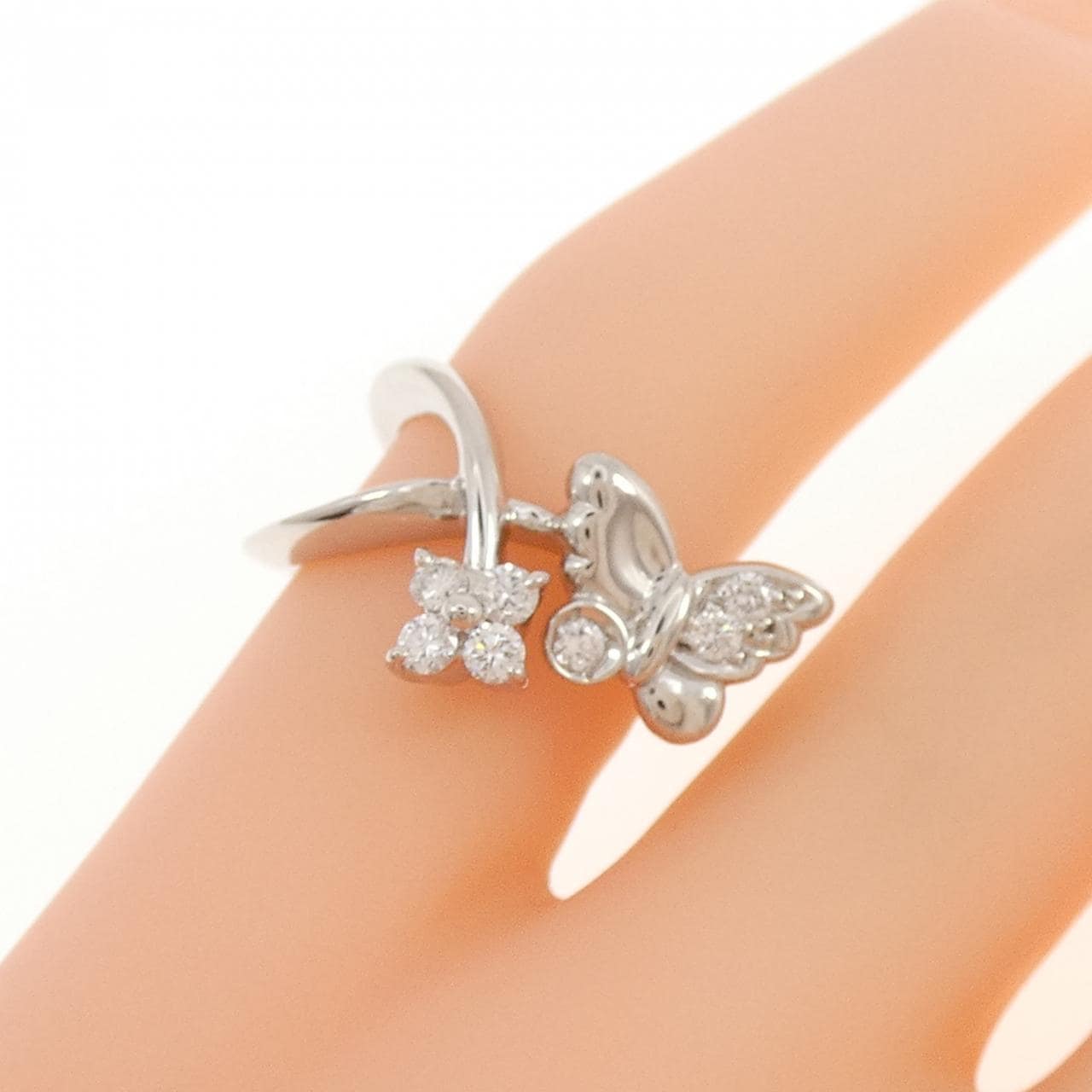 K18WG Butterfly x Flower Diamond Pinky Ring 0.31CT