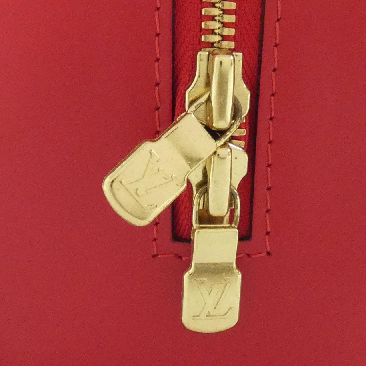 ルイヴィトン エピ ポンヌフ M52057 バッグ