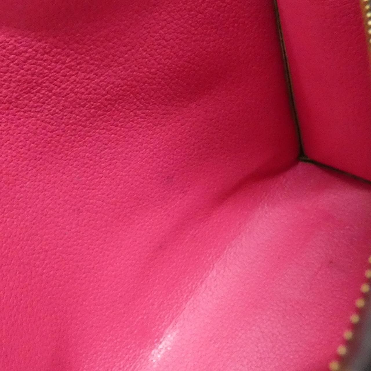 ルイヴィトン モノグラム(LV X TM) トリオ ポッシュ トワレ M13762 ポーチ