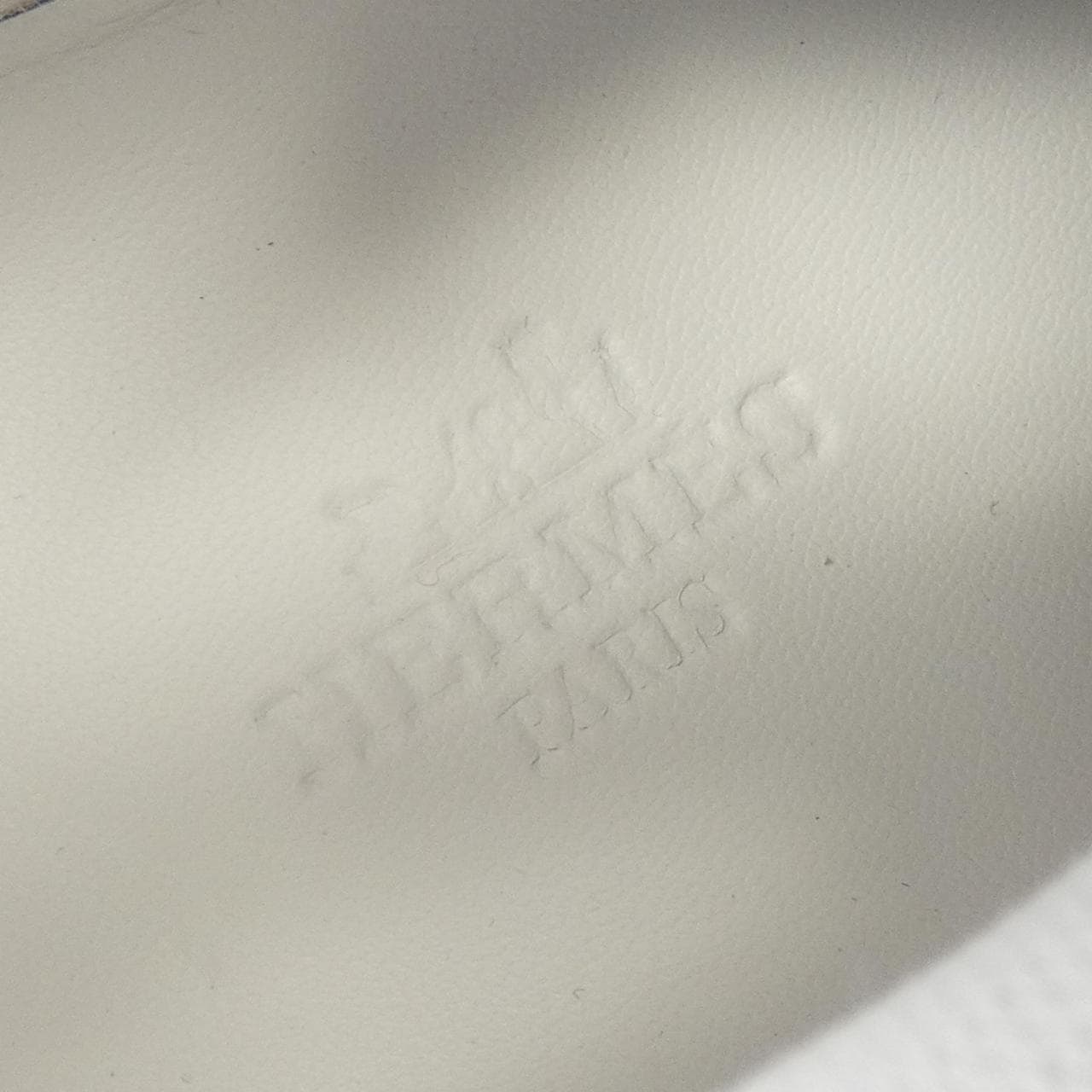エルメス HERMES ループ 252000Z スニーカー