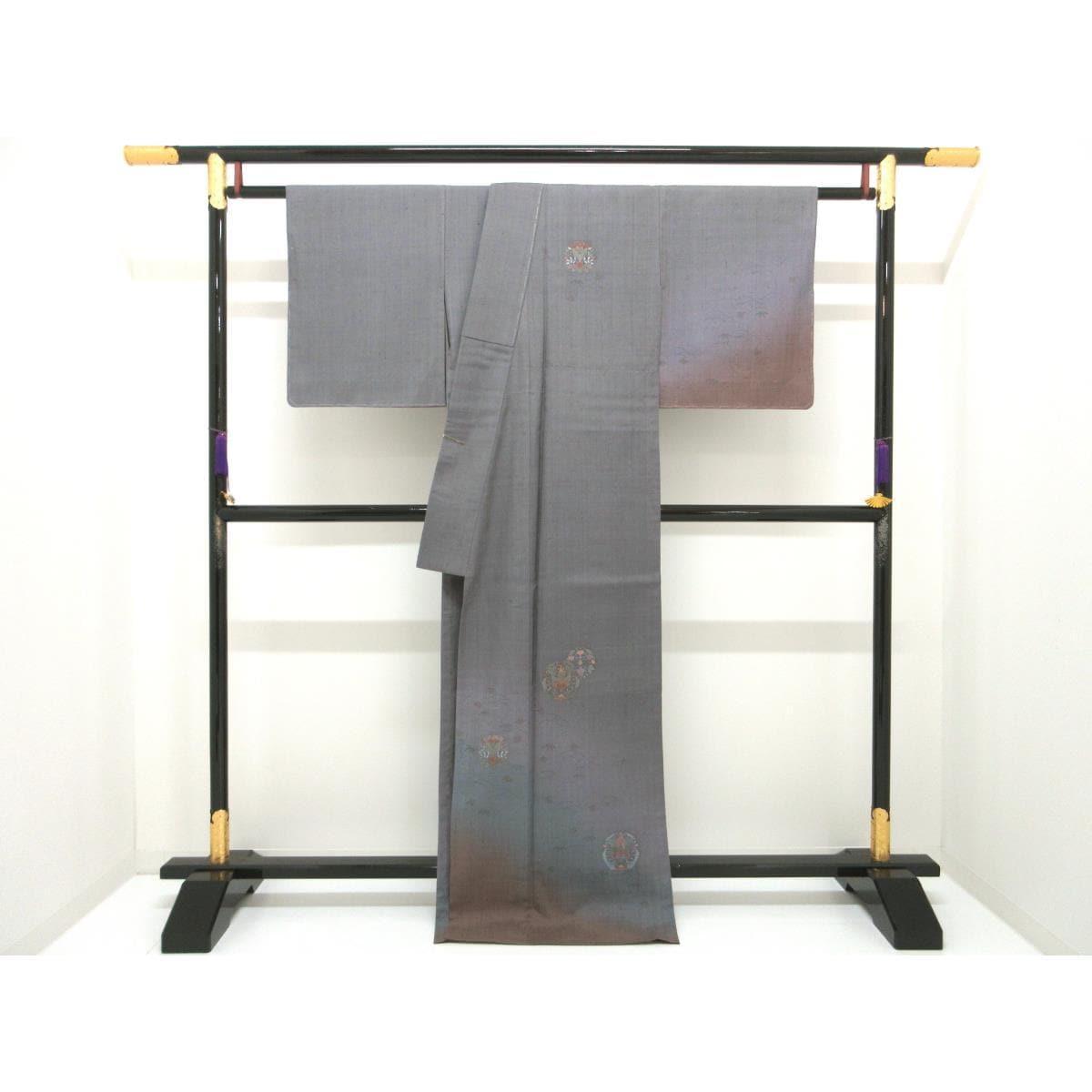 【未使用品】単衣　訪問着　絢結城紬　刺繍入りボカシ染　身幅３Ｌ寸
