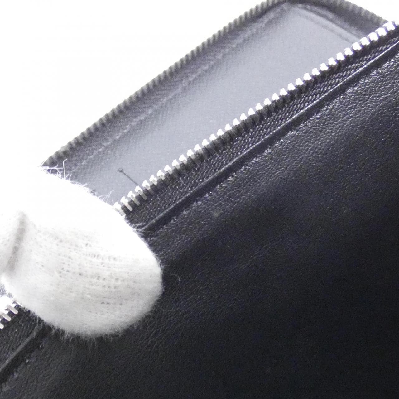 ルイヴィトン ダミエ グラフィット ジッピー ウォレット ヴェルティカル N63095 財布