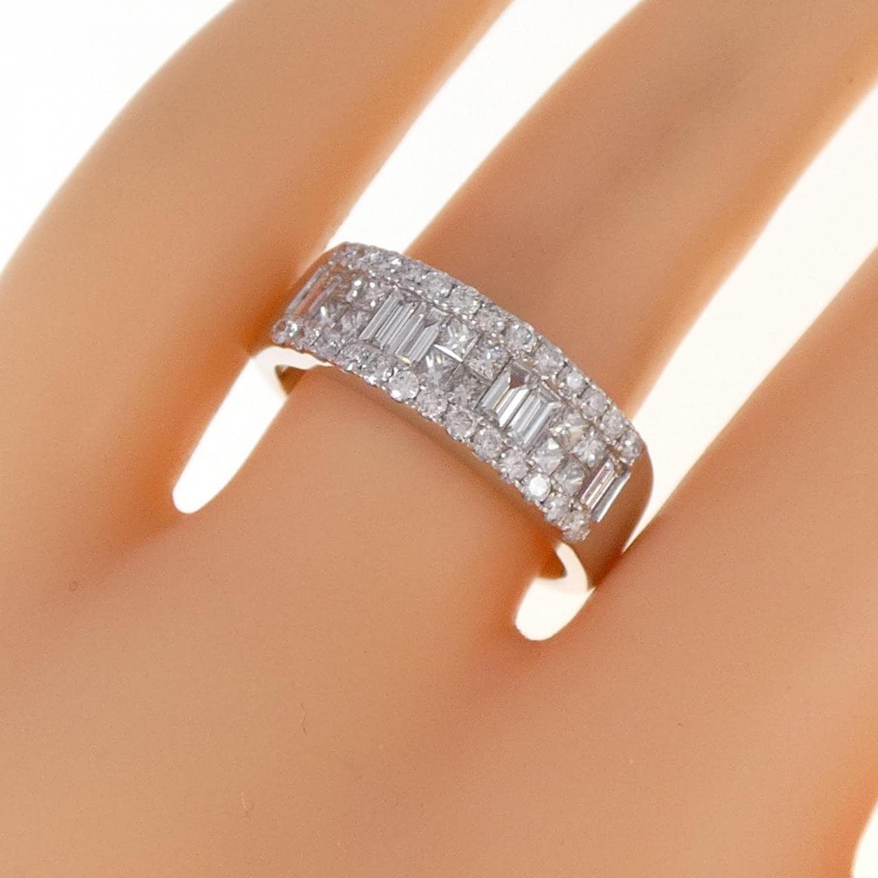 K18WG ダイヤモンド リング 1.05CT