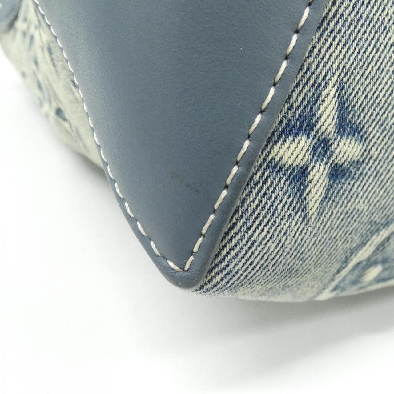 ルイヴィトン モノグラム ウォッシュ ウィークエンド トート M22537 バッグ