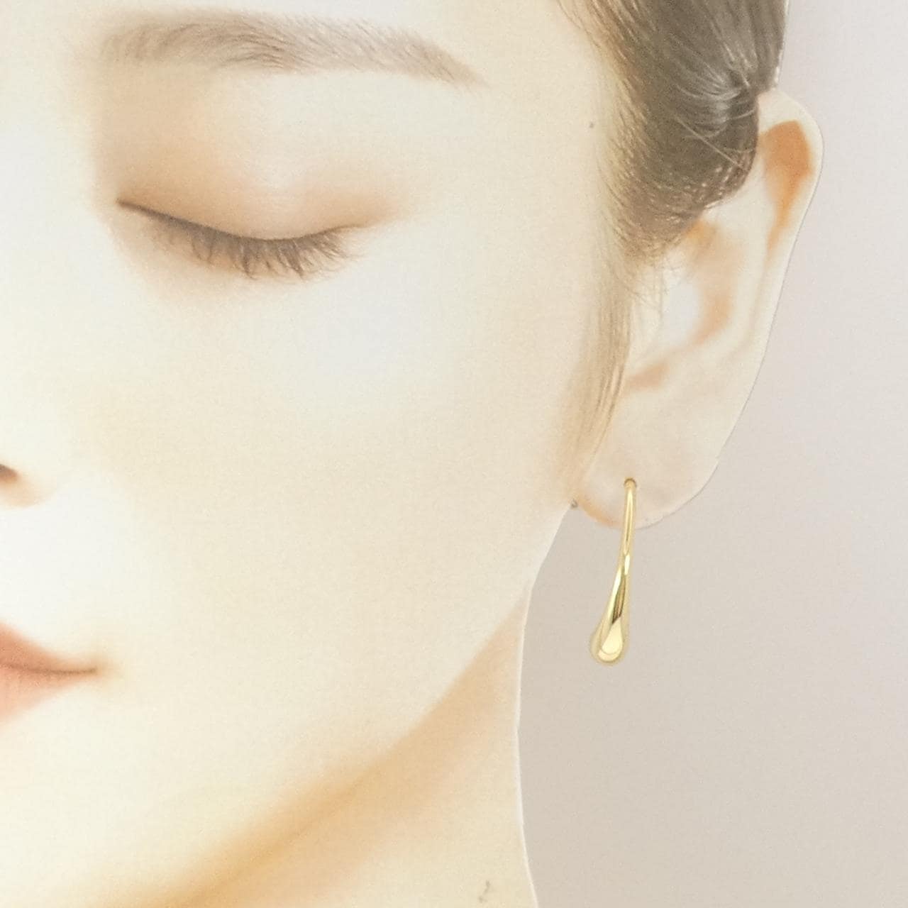 ティファニー ティアドロップ フープ ピアス