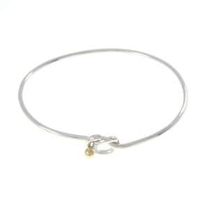 ティファニー フラットワイヤー フック&アイ ハート バングル